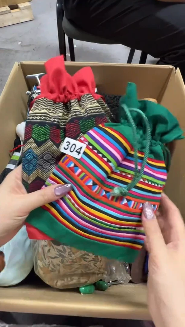 瓷片s****g304中古商品谨慎参拍