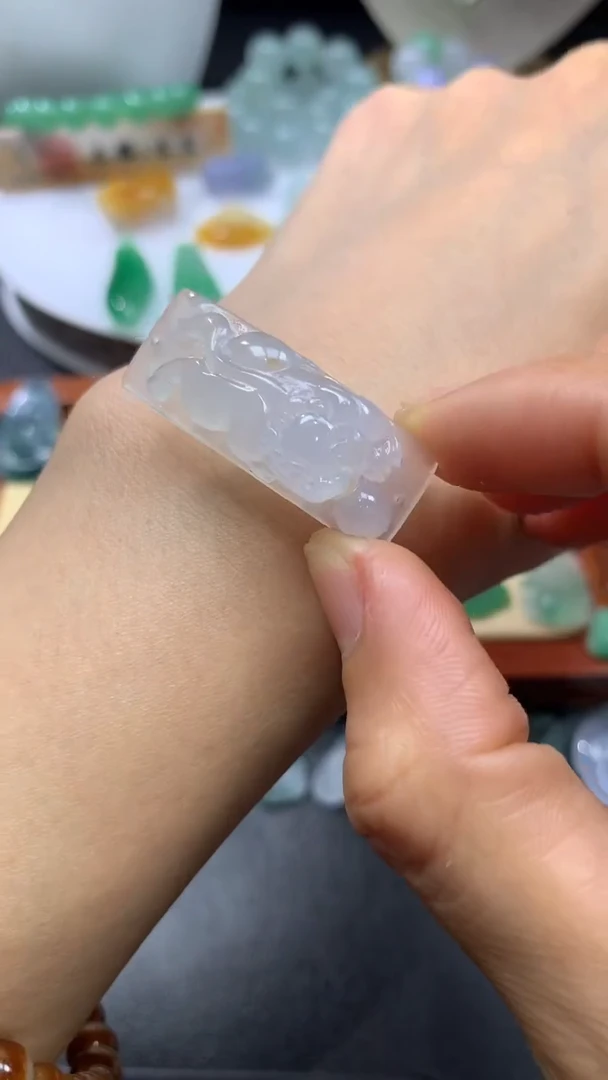 【闪购商品】定制翡翠未镶嵌翡翠