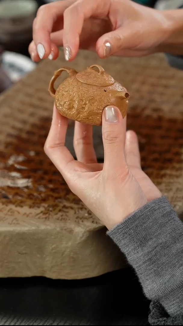 茶壶紫砂跃****媒老段泥竹供春65cc