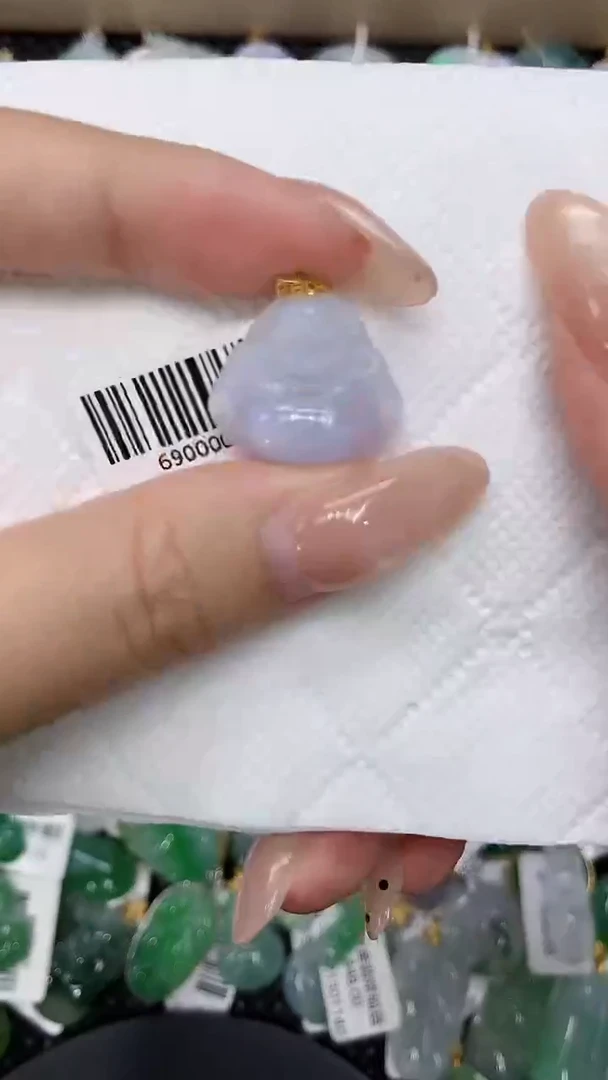 颈饰18K金镶嵌翡翠1111111111