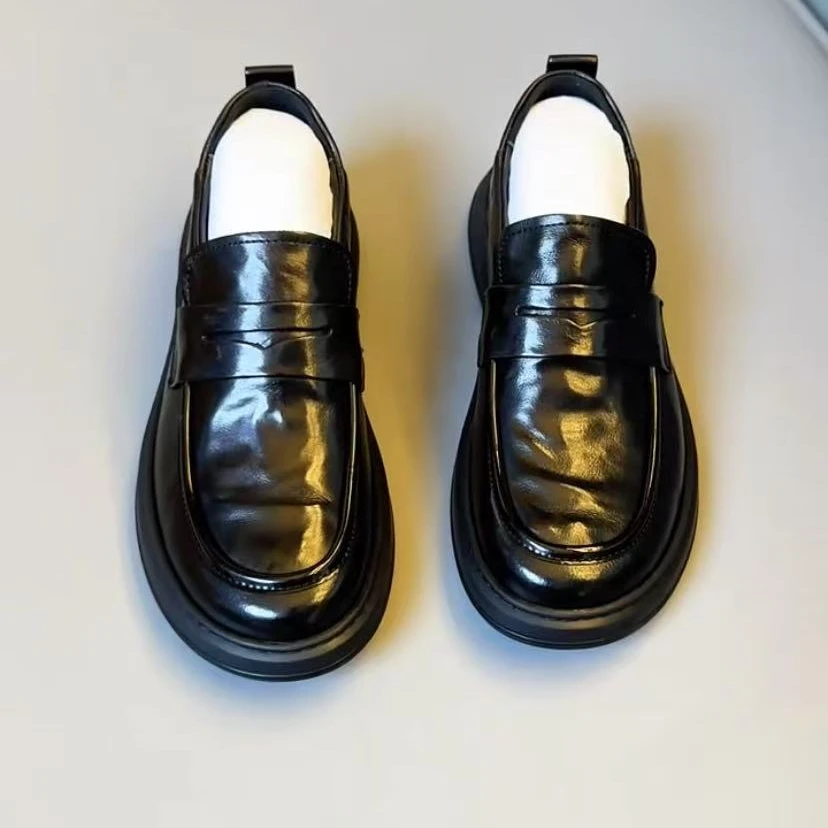 新款高品质全皮面休闲百搭男鞋