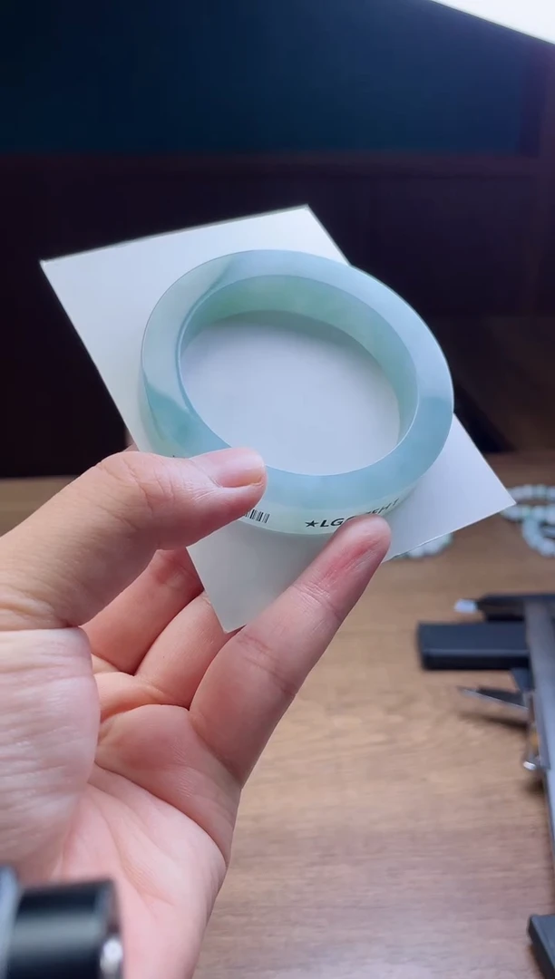 未镶嵌手镯定制翡翠一**歌定制