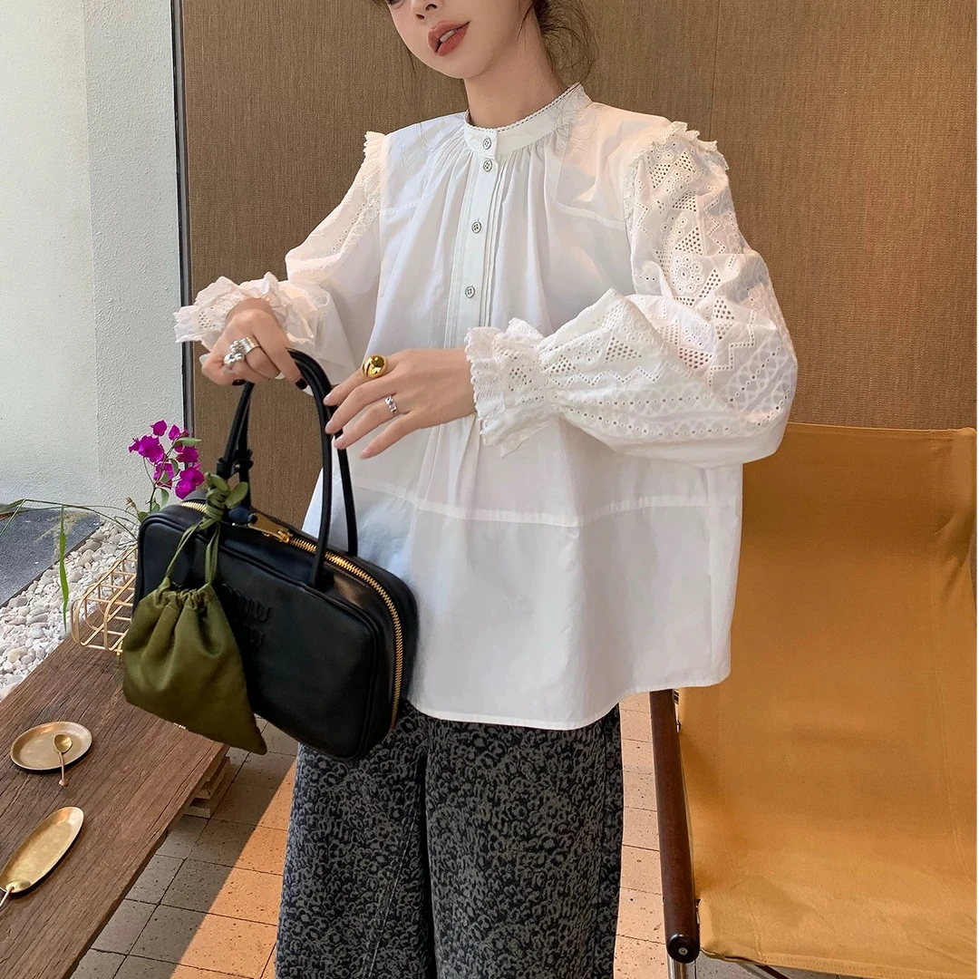 周美美 复刻中世纪镂空刺绣蕾丝花边拼接小立领纯棉衬衫