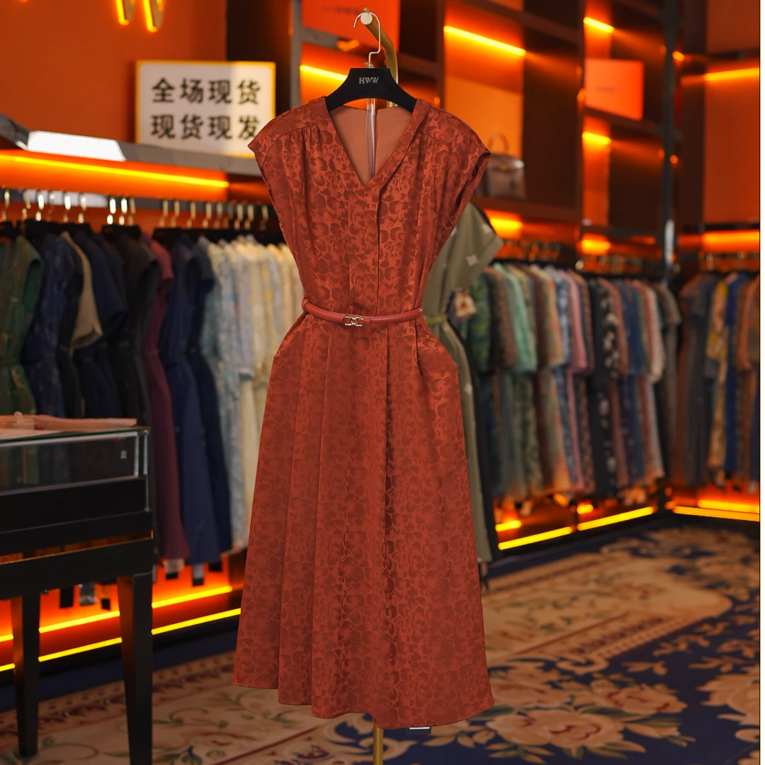 【赫尔温】设计款棕褐色时尚收腰显瘦连衣裙DHZLW51871