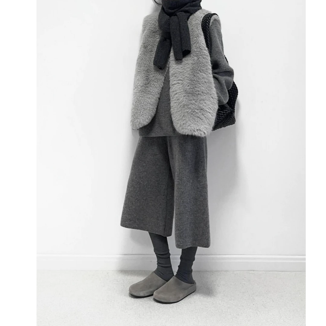 超火一整套2025秋冬新款时尚气质慵懒风洋气上衣马甲裤子三件套