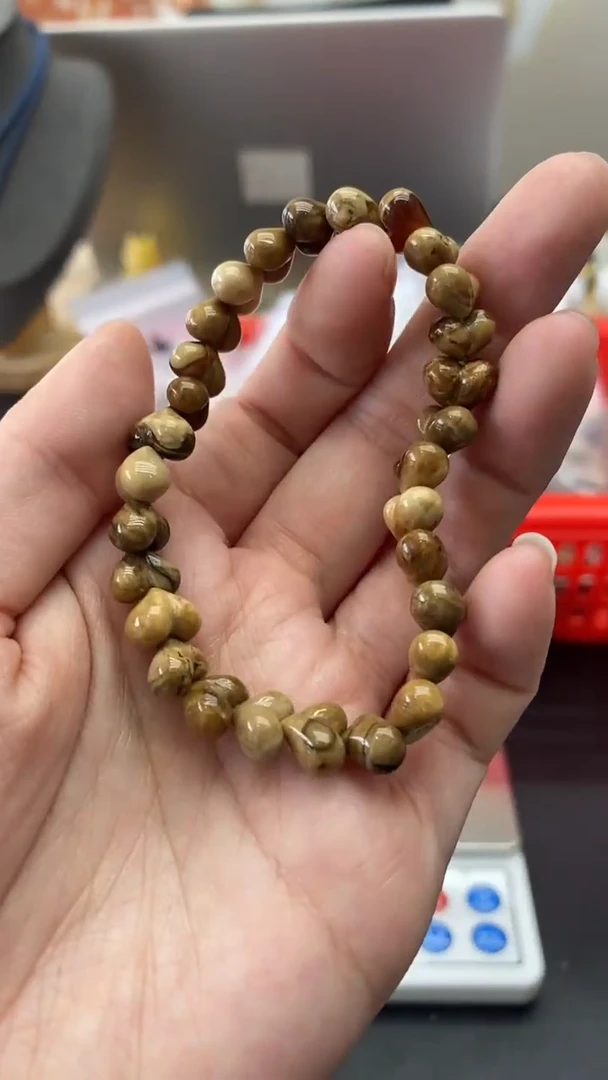 琥珀未镶嵌珠宝奇石2093