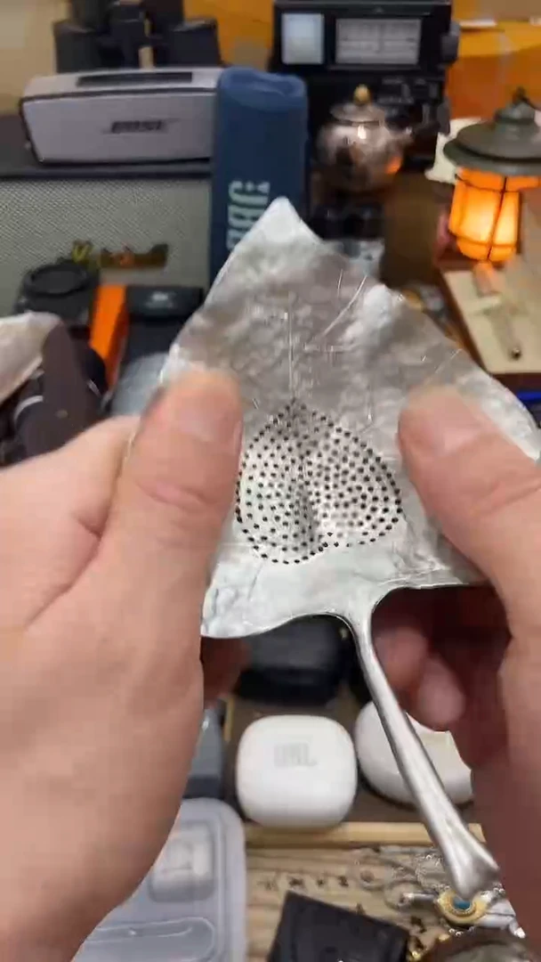 瓷片闪购商品  如图所示