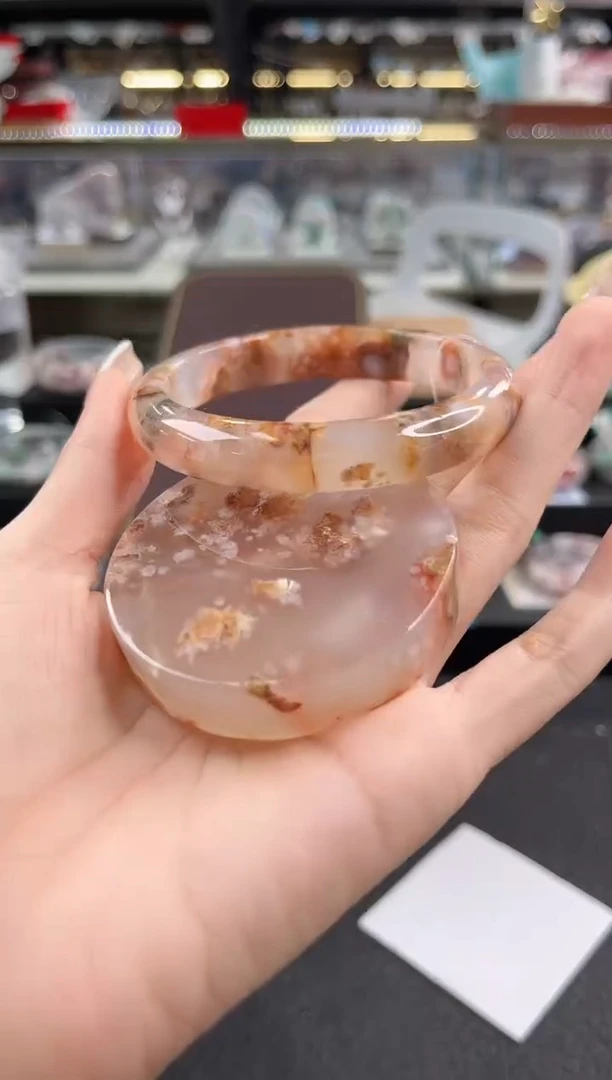 未镶嵌手镯石英质玉61圈口 （赠品镯心）330258