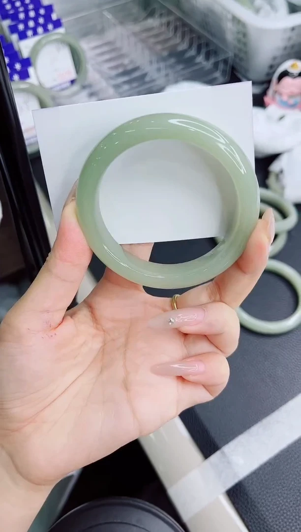 石英质玉手镯未镶嵌298-56.5