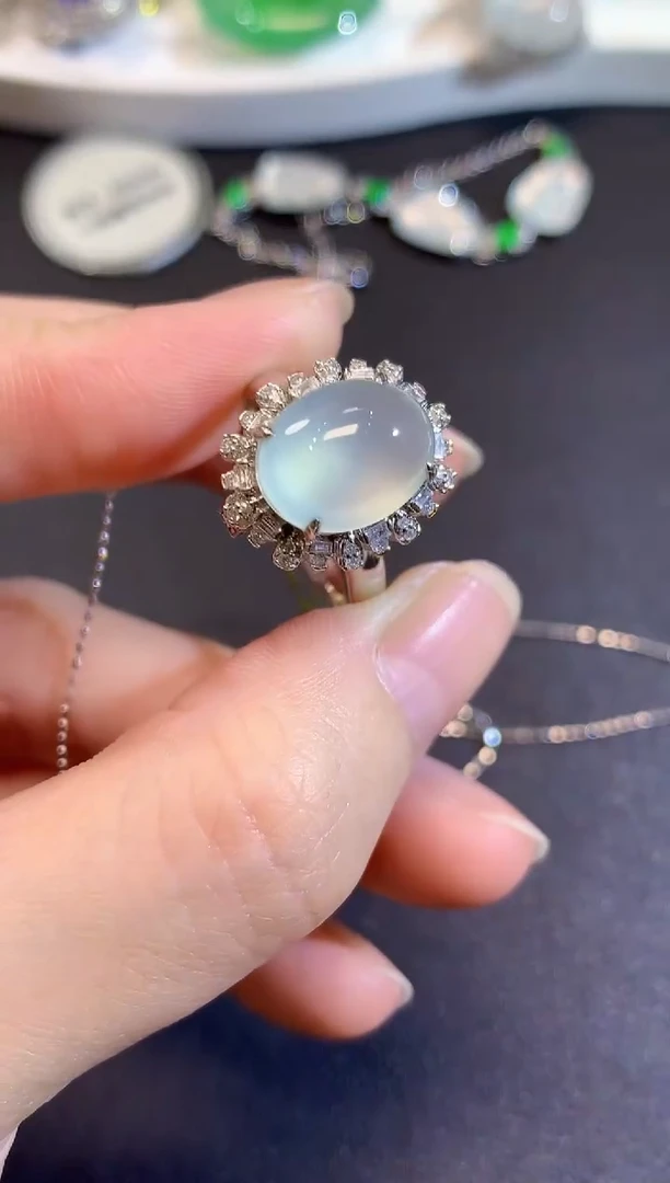 18K金镶嵌戒指翡翠A49