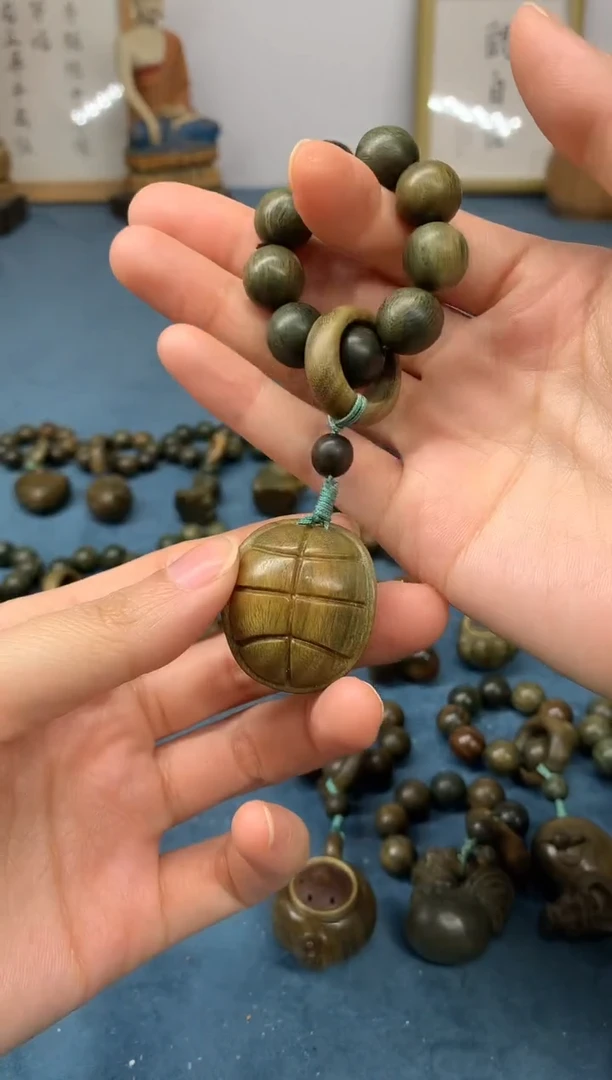 【闪购商品】维腊木（绿檀）把件富甲一方 盘玩件