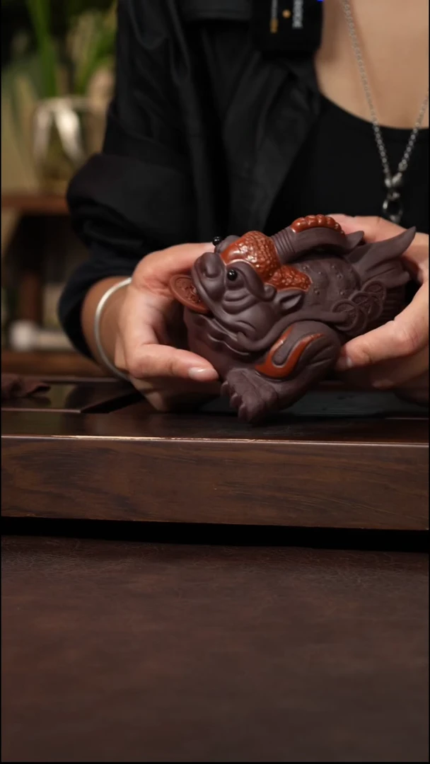 茶壶紫砂紫泥三足金蟾