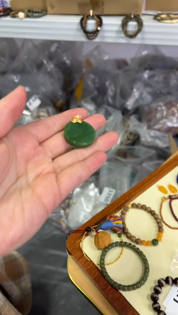 【闪购商品】和田玉颈饰银S925镶嵌和田碧玉圆牌银吊坠[305]