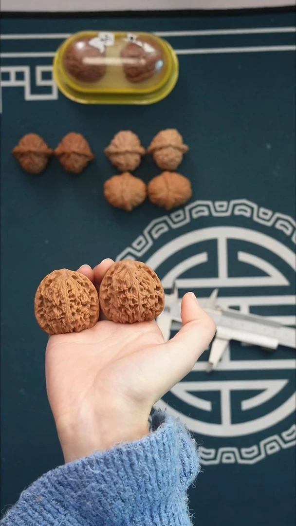 吊坠文玩核桃南疆43全