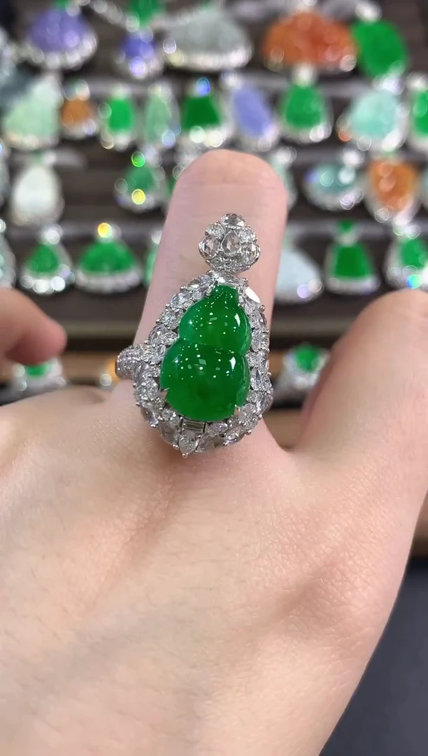 18K金镶嵌戒指翡翠d66