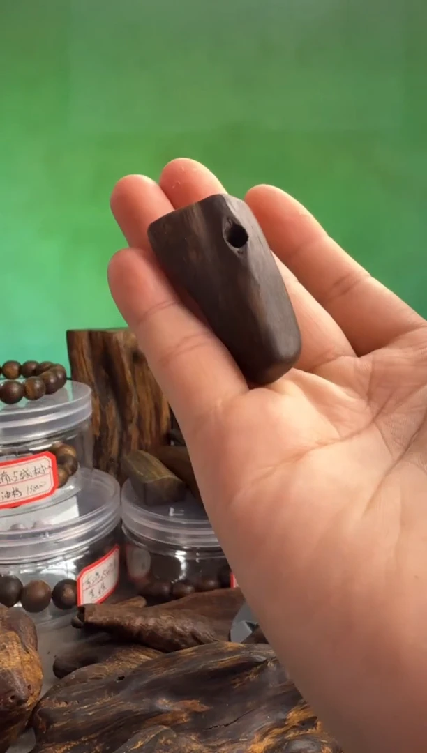 沉香手把件多样性发一
