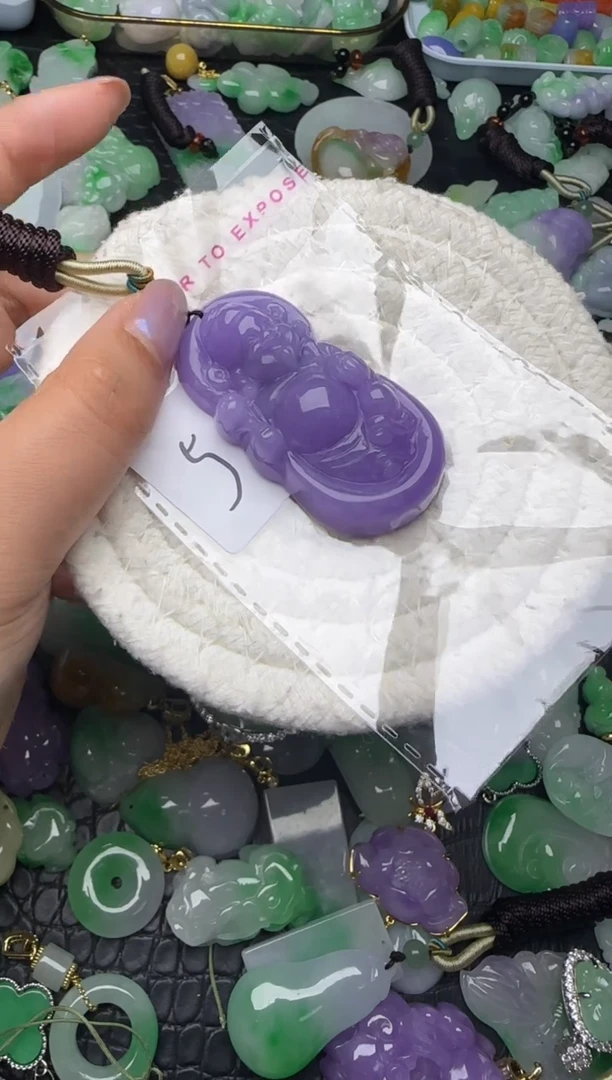 颈饰未镶嵌翡翠缅甸翡翠吊坠