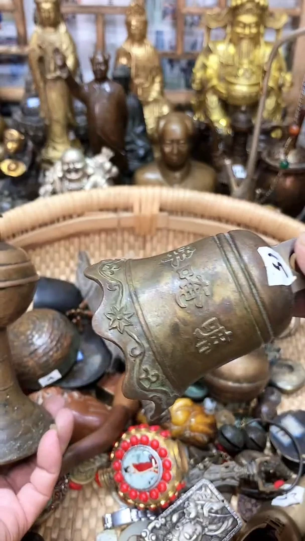 鸿兴工艺摆件把件钟形铃