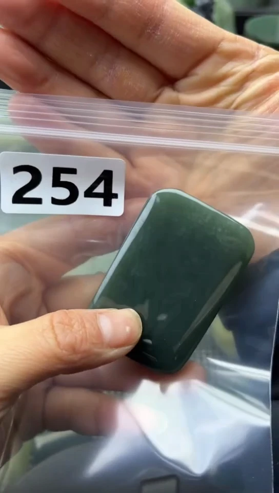 未镶嵌和田玉珠宝半成品牌子