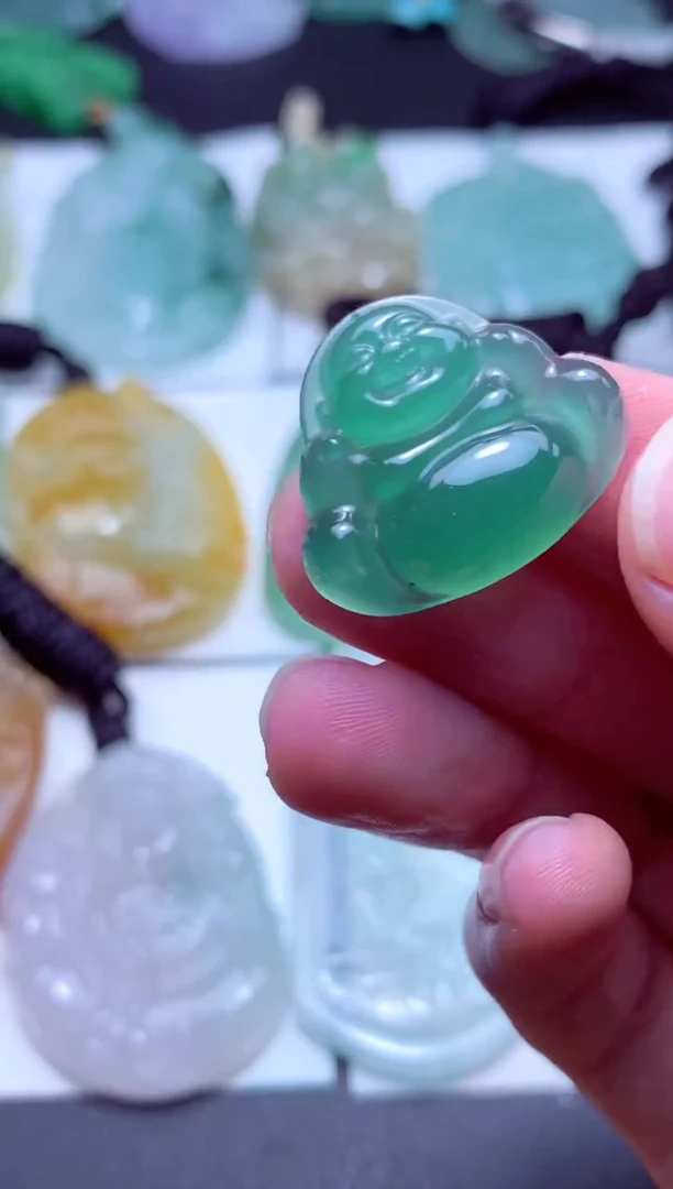 颈饰未镶嵌翡翠天然A货翡翠