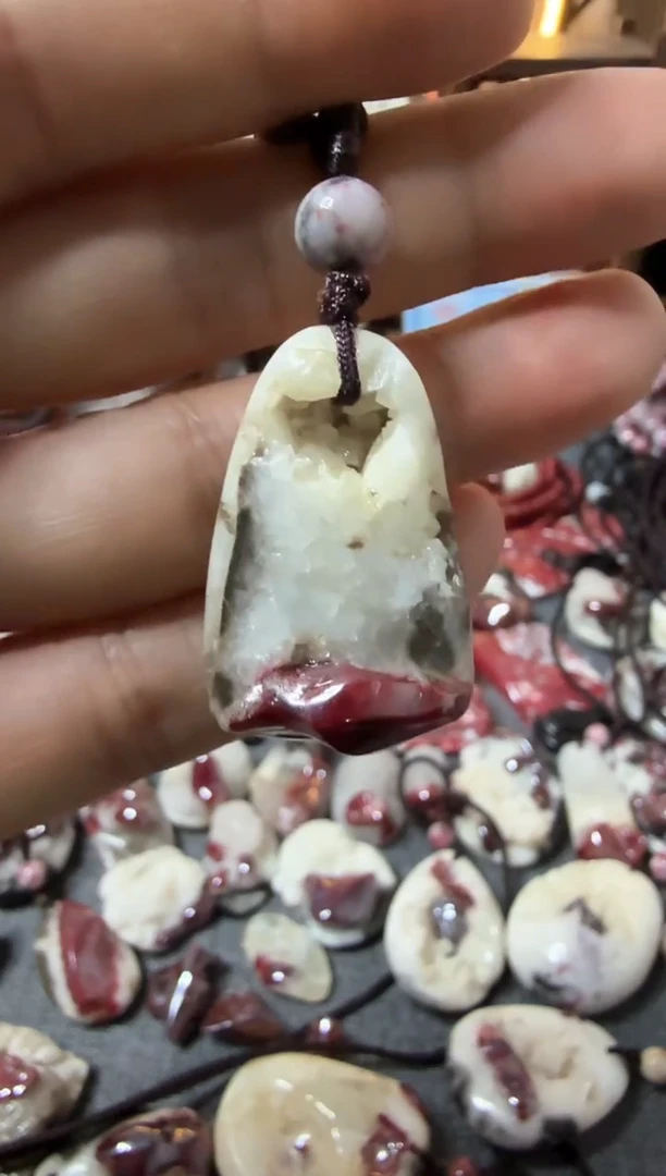 【闪购商品】天然辰砂大晶砂随行吊坠1