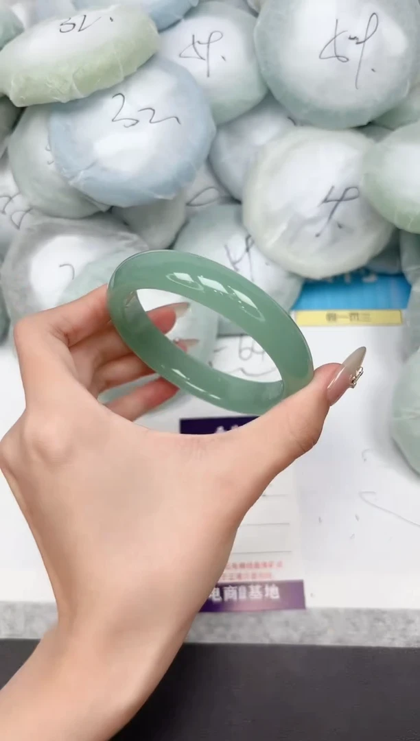 石英质玉手镯未镶嵌19-62.1