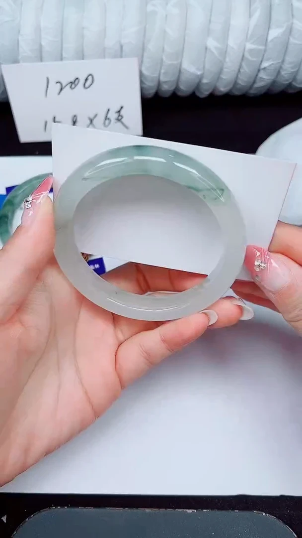 未镶嵌手镯石英质玉44-60/61