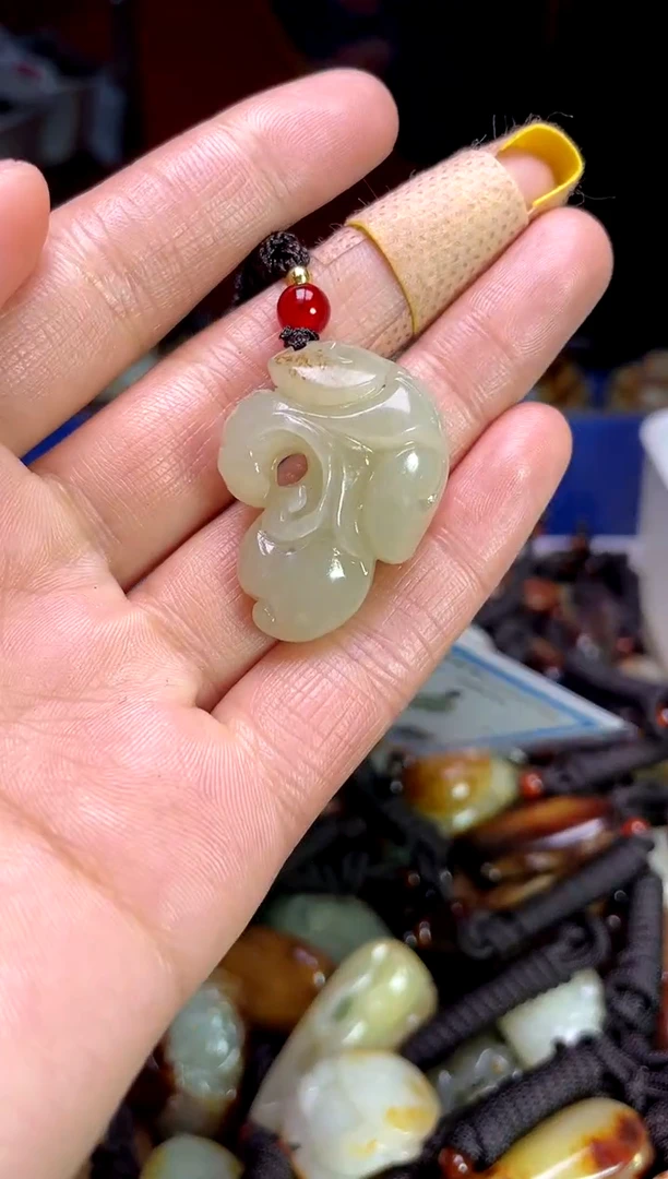 【闪购商品】和田玉颈饰未镶嵌1