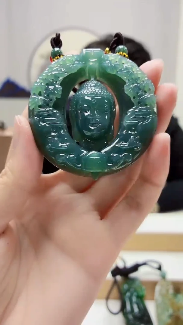 未镶嵌定制翡翠5060zm-毛货挂件94佛观天下