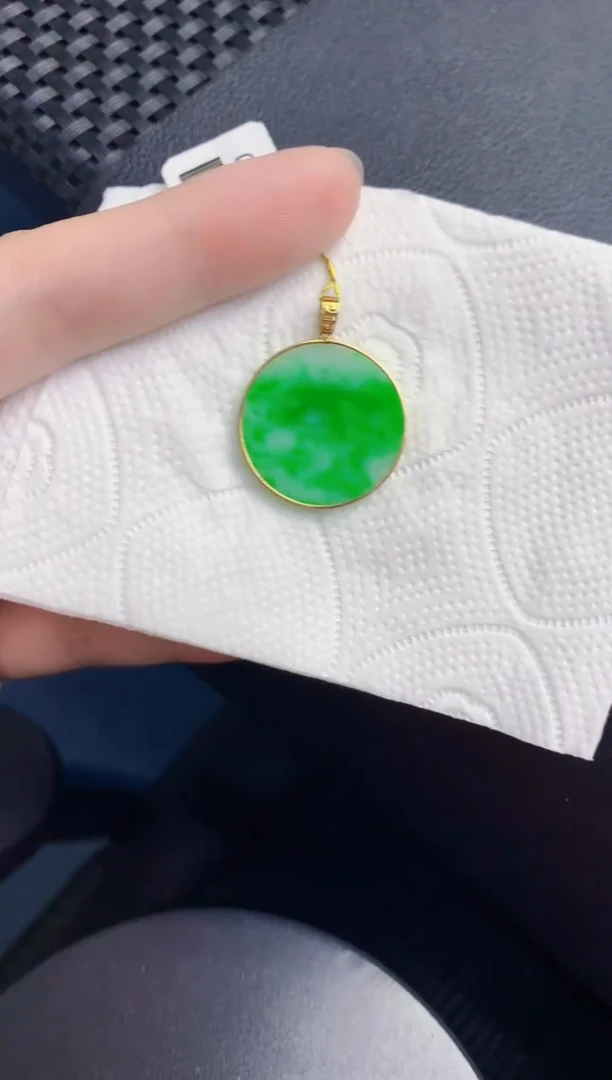 颈饰18K金镶嵌翡翠天然翡翠缅甸A货