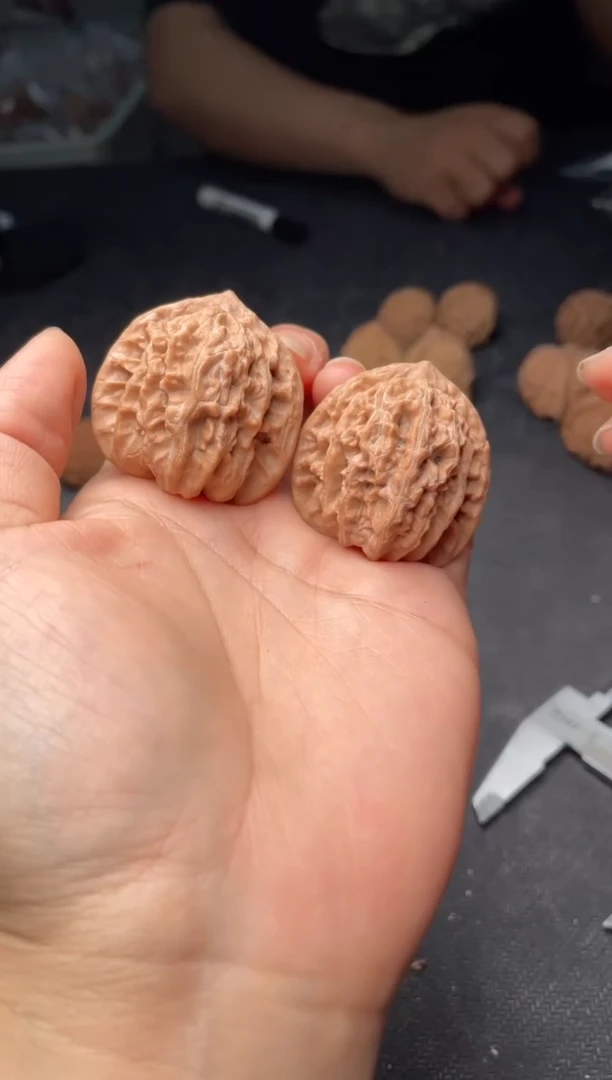 把件文玩核桃w246 霞云岭  37尺