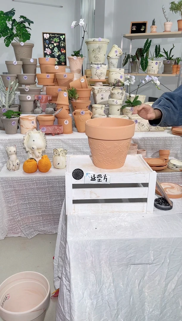 【闪购商品】陶1个无托红陶浮雕爱心花海口径20*18