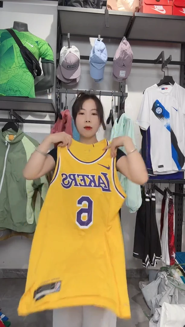 1079编码 瑕疵款直播间过款为准 尺码