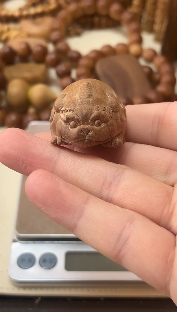 檀香木其他老山檀 貔貅 一个