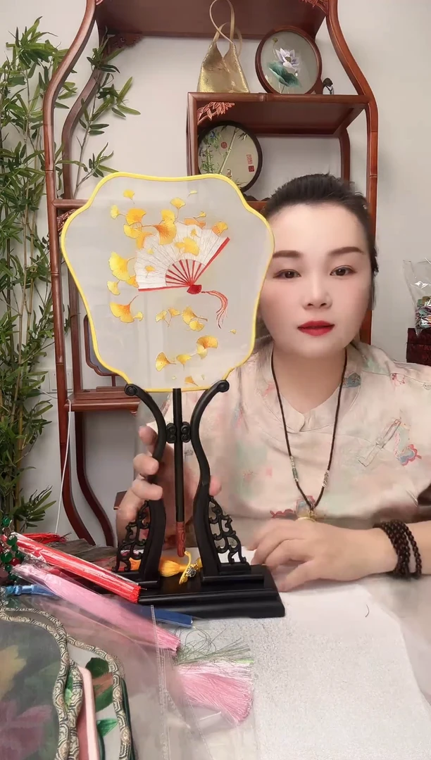 刺绣团扇双面非遗