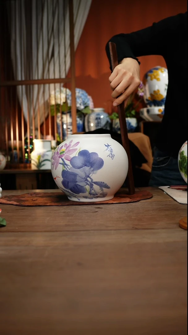 当代高温釉下彩手绘陶瓷餐具