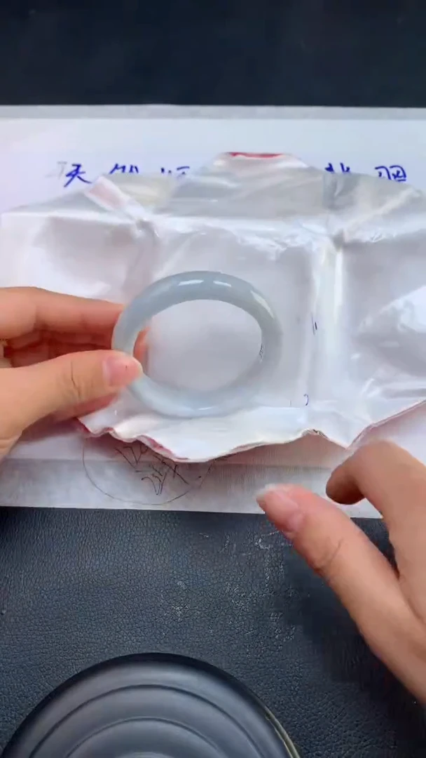 【闪购商品】翡翠手镯未镶嵌天然缅甸A货翡翠手镯