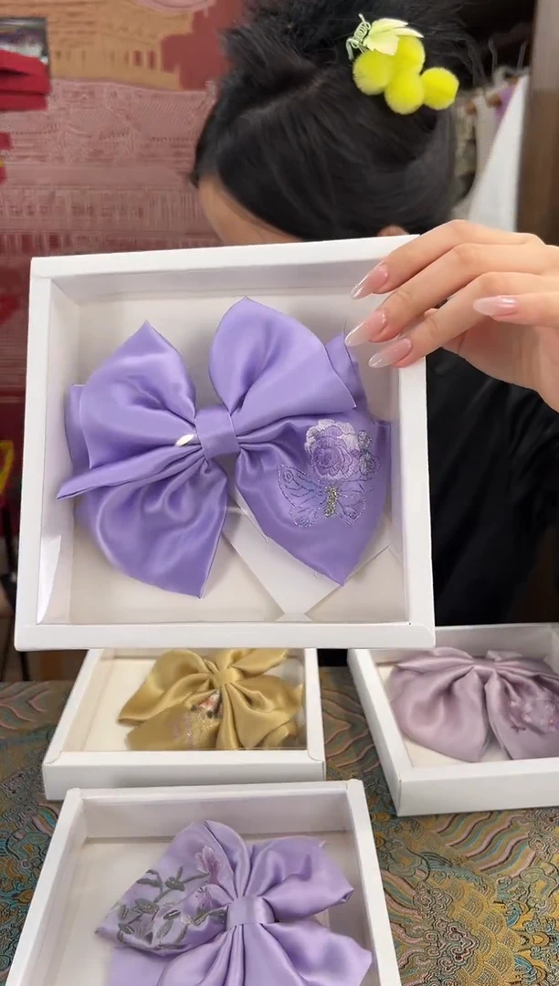 【闪购商品】刺绣苏绣桑蚕丝手工绣刺绣弹簧夹