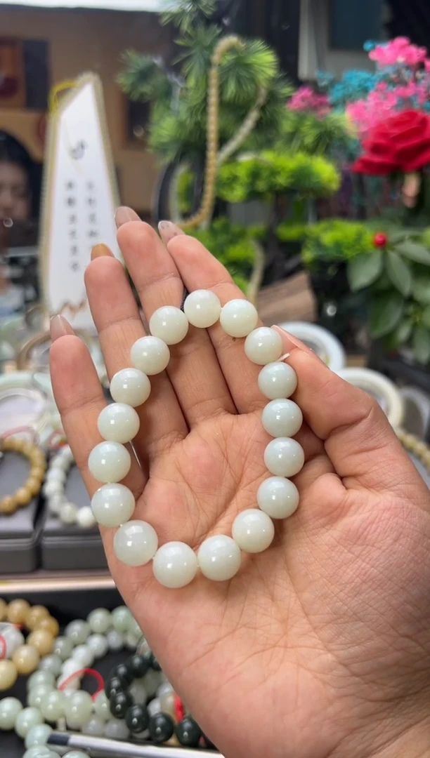 手串未镶嵌和田玉且末料青白玉手串卡12