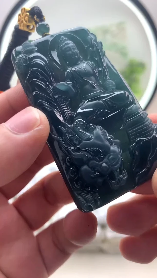 颈饰未镶嵌翡翠文殊