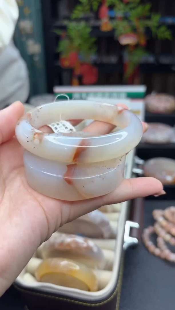 【闪购商品】石英质玉手镯未镶嵌753（63圈赠送镯心）