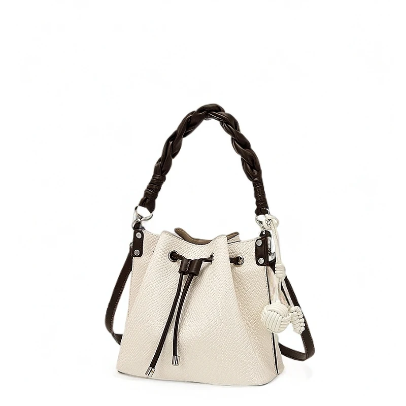 【温雅专属】2024秋冬新款时尚百搭水桶包26050米白