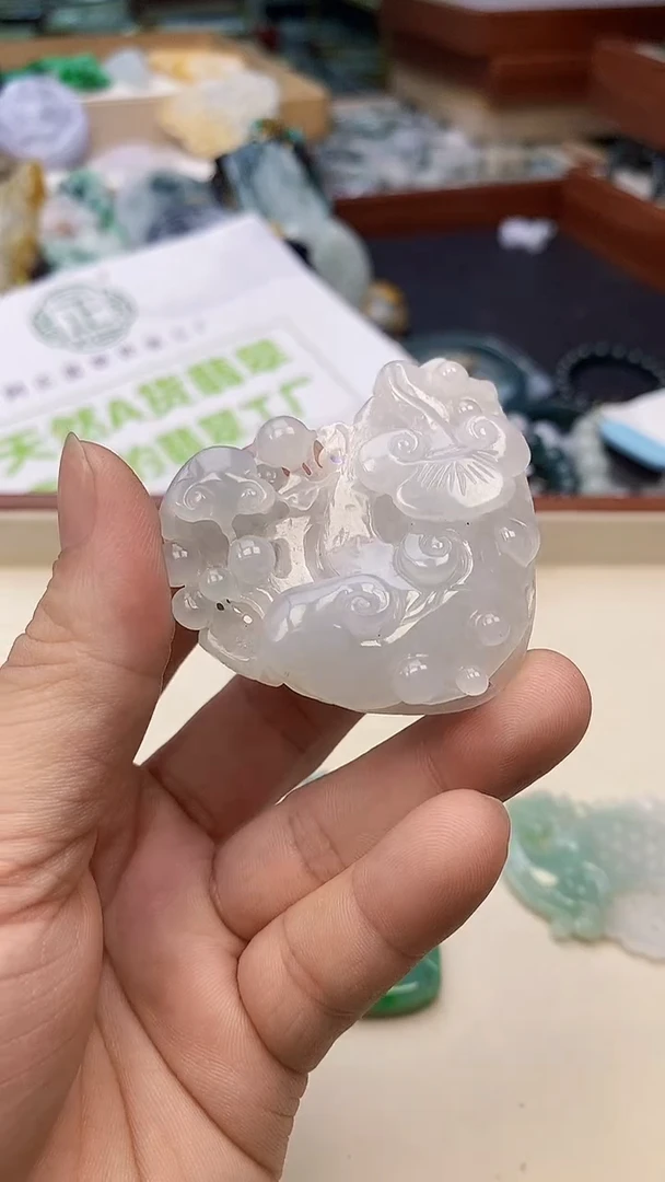 颈饰未镶嵌翡翠1
