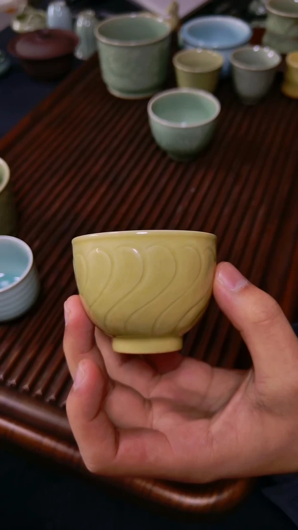 柒*和青禾手工米黄莲纹鸡心杯