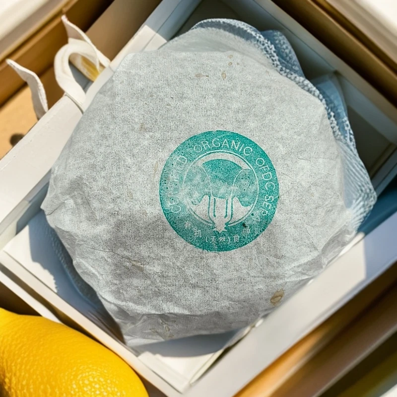 2000年白菜班章橡筋瓜茶1000克生茶