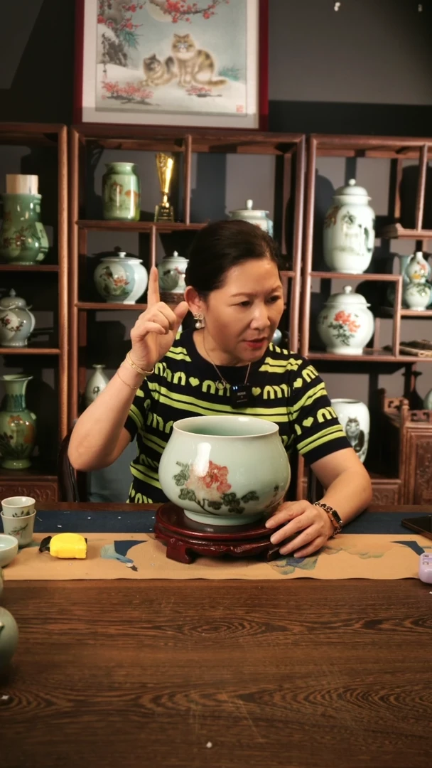 釉中彩 牡丹画 钵（大