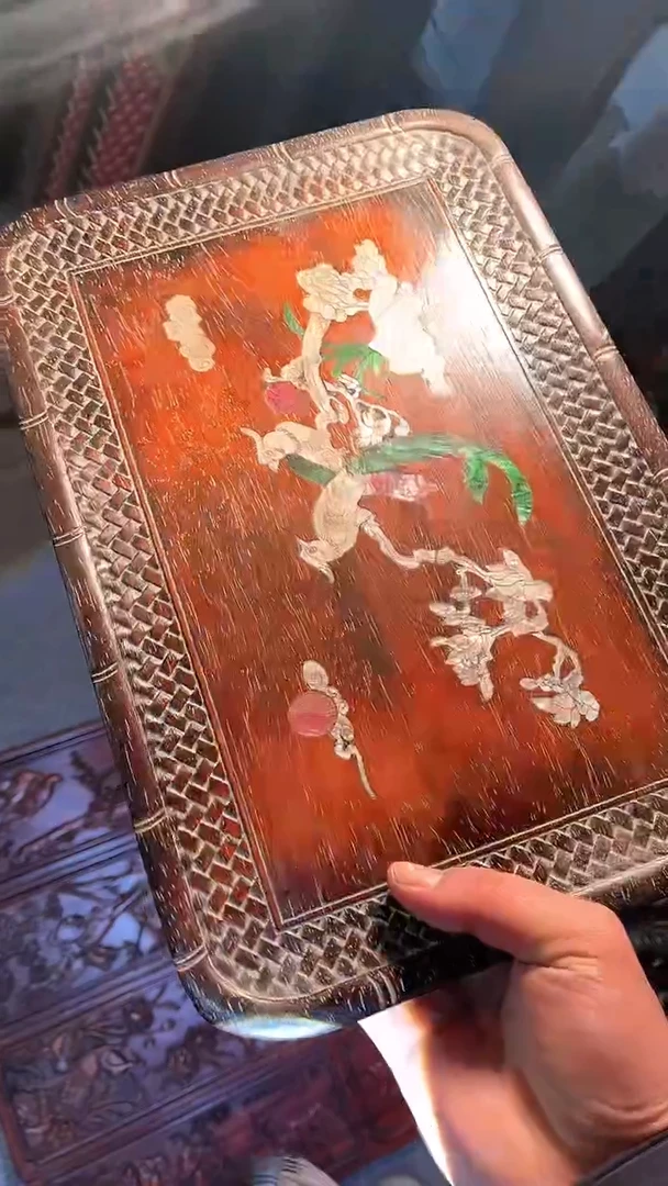 【闪购商品】非洲紫檀（红花梨）36x24cm赏盘