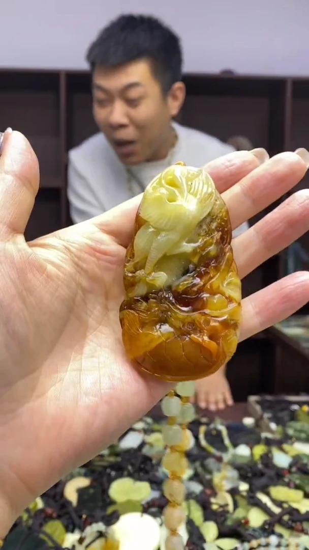 未镶嵌岫玉挂件