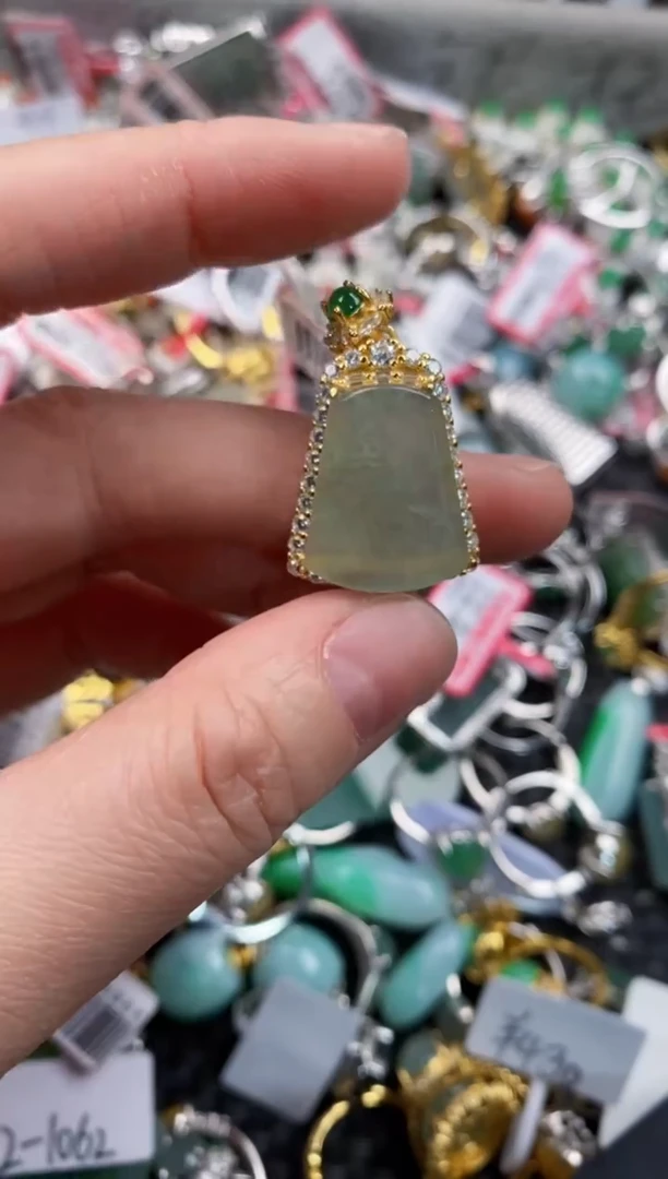 银S925镶嵌戒指翡翠999               5