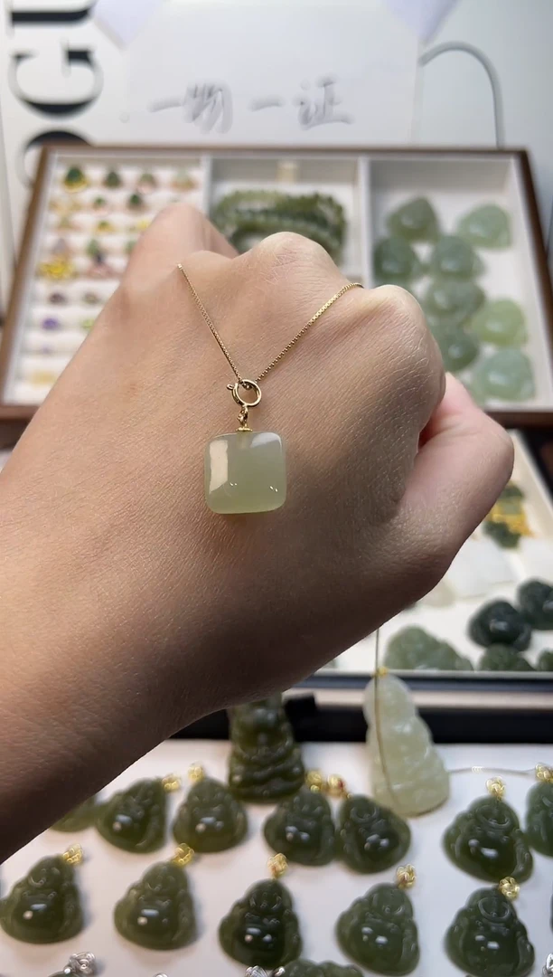 吊坠(不含链)银S925镶嵌和田玉吊坠(不含链) 银S925镶嵌 和田玉